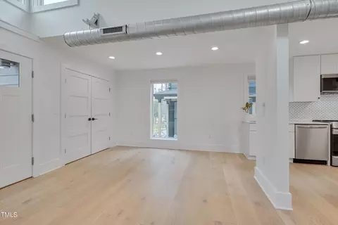 508 E Hammond St, Durham, NC 27704 photo 13