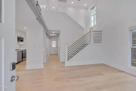 508 E Hammond St, Durham, NC 27704 photo 4