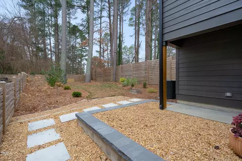 508 E Hammond St, Durham, NC 27704 photo 32