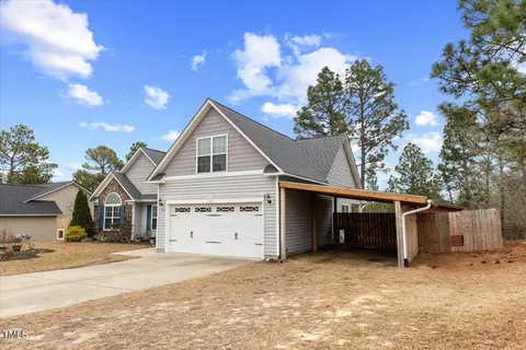 326 Basket Oak Dr, Bunnlevel, NC 28323 photo 2