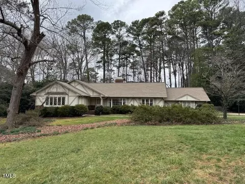 6705 Jean Dr, Raleigh, NC 27612