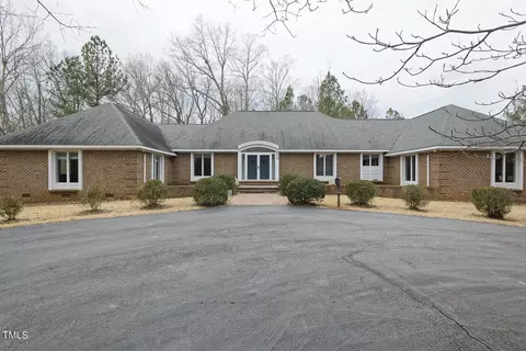 1716 Nc-87, Moncure, NC 27559