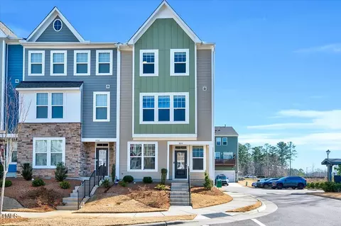 804 Winter Meadow Dr, Wake Forest, NC 27587