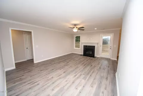 243 Waters Edge Dr, Erwin, NC 28339 photo 5
