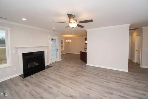 243 Waters Edge Dr, Erwin, NC 28339 photo 6