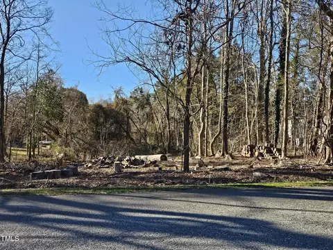 0 Lancelot Ln, Graham, NC 27253