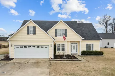 135 Blande Dr, Kenly, NC 27542