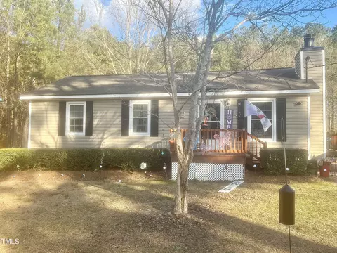 811 Cheves Rd, Zebulon, NC 27597
