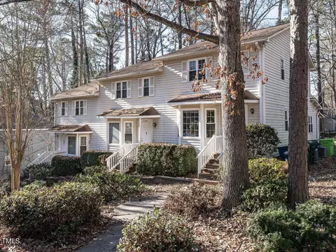 6921 Glendower Rd, Raleigh, NC 27613