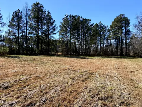 2523 Hamlin Rd, Durham, NC 27704 photo 6
