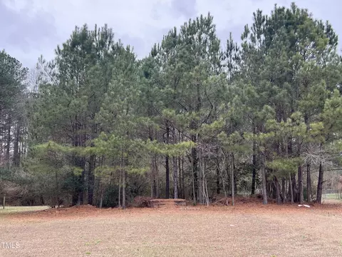 213 Riverview, Zebulon, NC 27597