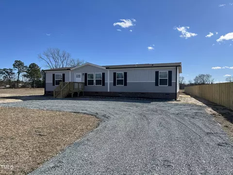 316 Mill Creek Church Rd, Newton Grove, NC 28366