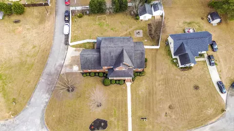 45 Walter Dr, Erwin, NC 28339 photo 4
