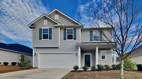 985 Avondale Dr, Clayton, NC 27520