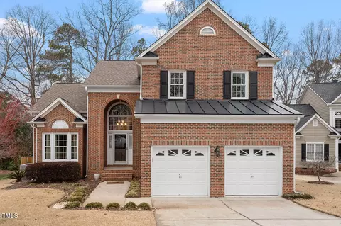 420 Fincastle Dr, Cary, NC 27513