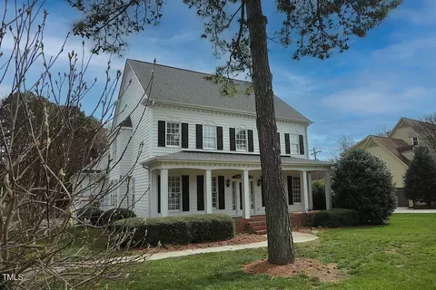 7265 Manor Oaks Dr, Raleigh, NC 27615