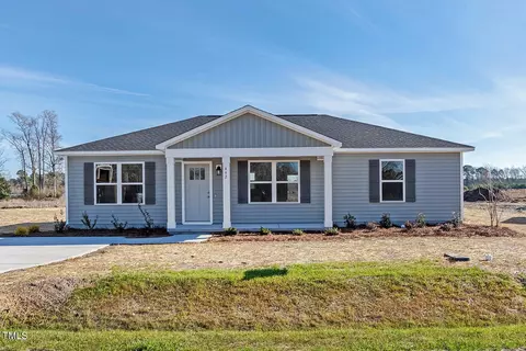 442 Wade St, Warsaw, NC 28398