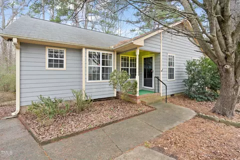 4303 White Cliff Ln, Durham, NC 27712