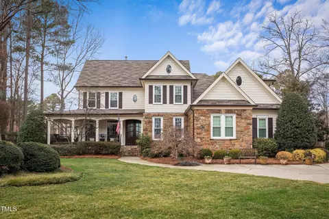 101 Lake Cliff Ct, Cary, NC 27513