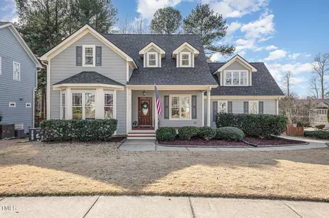 1307 Applethorn Dr, Apex, NC 27502