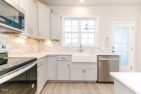603 Gateway Crossing Ln, Wake Forest, NC 27587