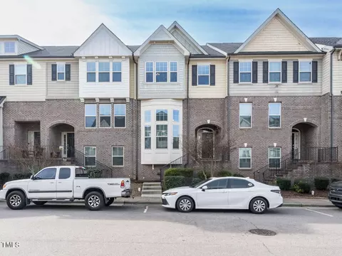 521 Old Mill Village Dr, Apex, NC 27502