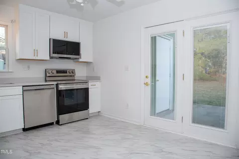 93 Perriwinkle Pl, Durham, NC 27713 photo 9