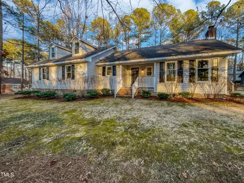 2004 Hunters Pt, Clayton, NC 27520