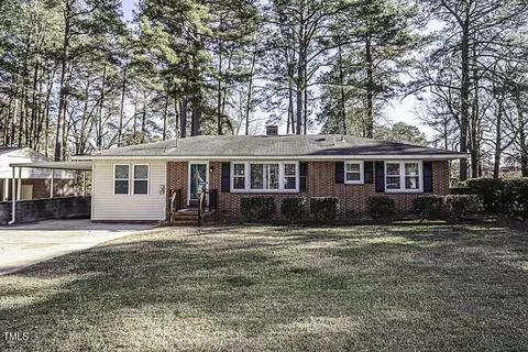 929 Cedarbrook Dr, Rocky Mount, NC 27803
