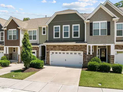 616 Chronicle Dr, Cary, NC 27513