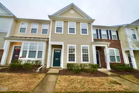7815 Silverthread Ln, Raleigh, NC 27617