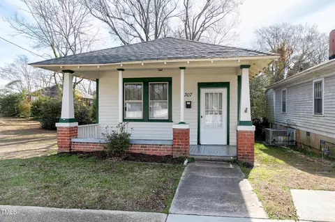 307 N Fayetteville St, Clayton, NC 27520