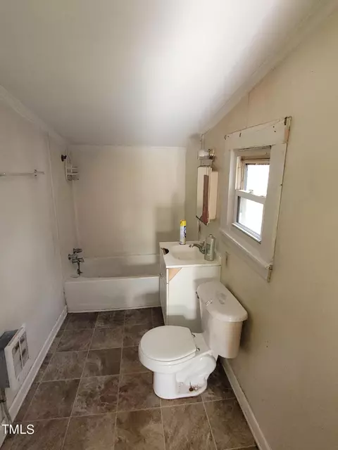 1202 Berkeley St, Durham, NC 27705 photo 9
