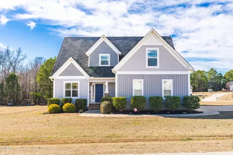 90 Broadhead Ct, Angier, NC 27501