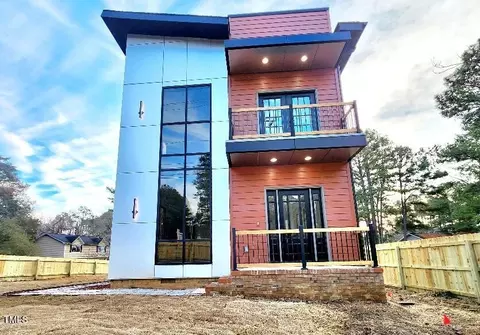 1917 Peppertree St, Durham, NC 27705