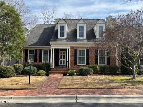 7 Hastings Sq, Durham, NC 27707