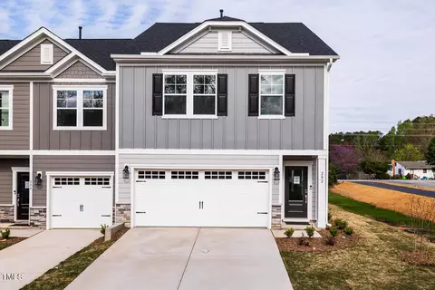 202 Sweetbay Tree Dr, Wendell, NC 27591