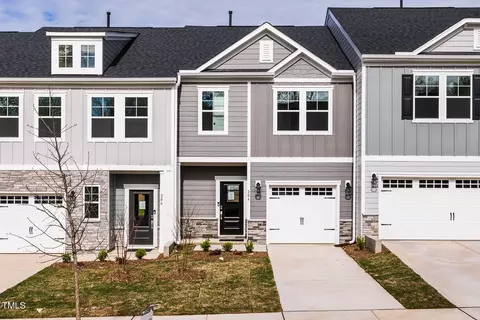 204 Sweetbay Tree Dr, Wendell, NC 27591