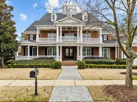 905 Dominion Hill Dr, Cary, NC 27519