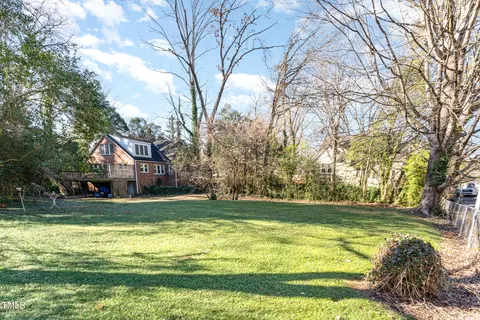518 Dixie Trl, Raleigh, NC 27607 photo 8