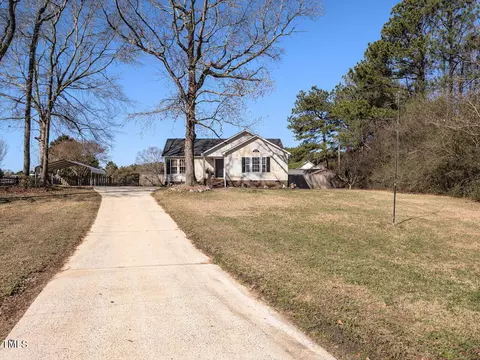 110 Serenity Dr, Smithfield, NC 27577