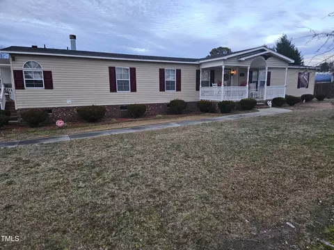 113 May Dr, Smithfield, NC 27577 photo 3