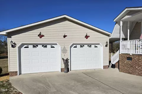 113 May Dr, Smithfield, NC 27577 photo 2