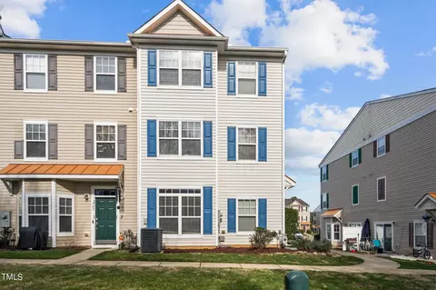 2210 Valley Edge Dr #101, Raleigh, NC 27614