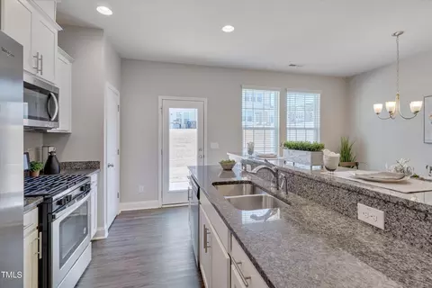 150 Wethergate Dr, Clayton, NC 27527 photo 9