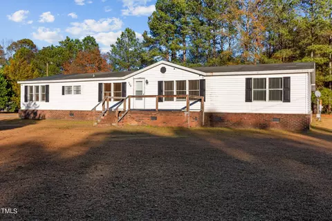 109 Madison Ln, Windsor, NC 27983