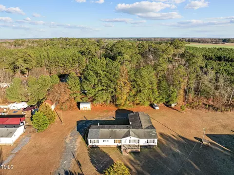 109 Madison Ln, Windsor, NC 27983 photo 13