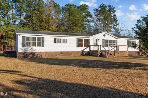 109 Madison Ln, Windsor, NC 27983 photo 2