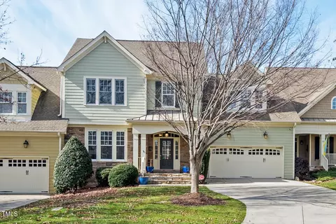 12 Grandwood Cir, Durham, NC 27712