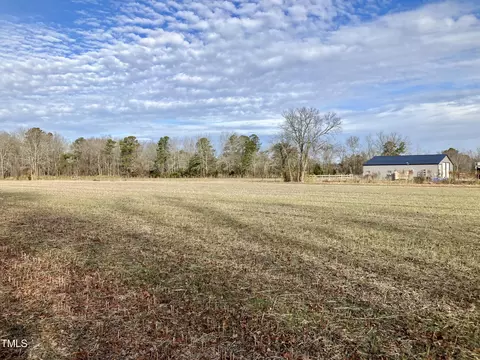 507 Cherry Run Rd, Washington, NC 27889